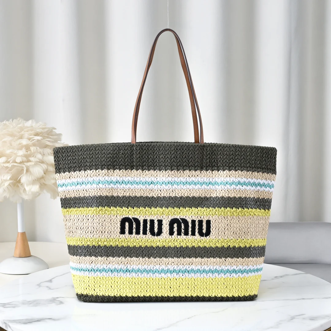 Miu Miu Raffia-Effect Woven Tote Bag Miu Miu Raffia-Effect Woven Tote Bag