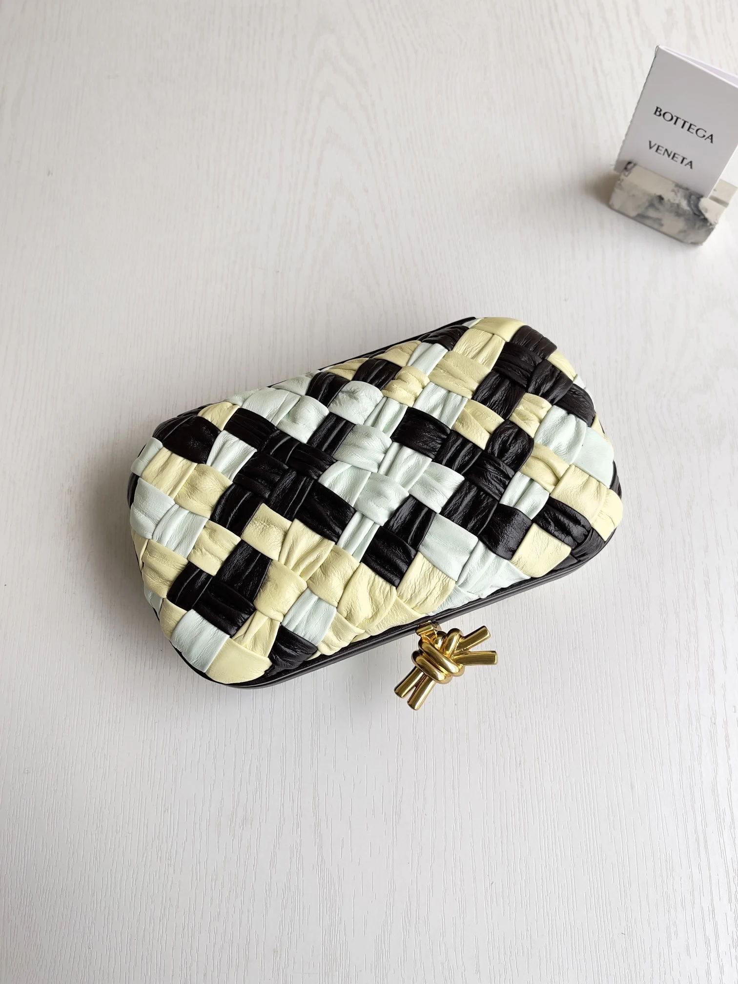 Bottega Veneta (BV) Knot knot