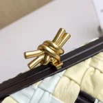 Bottega Veneta (BV) Knot