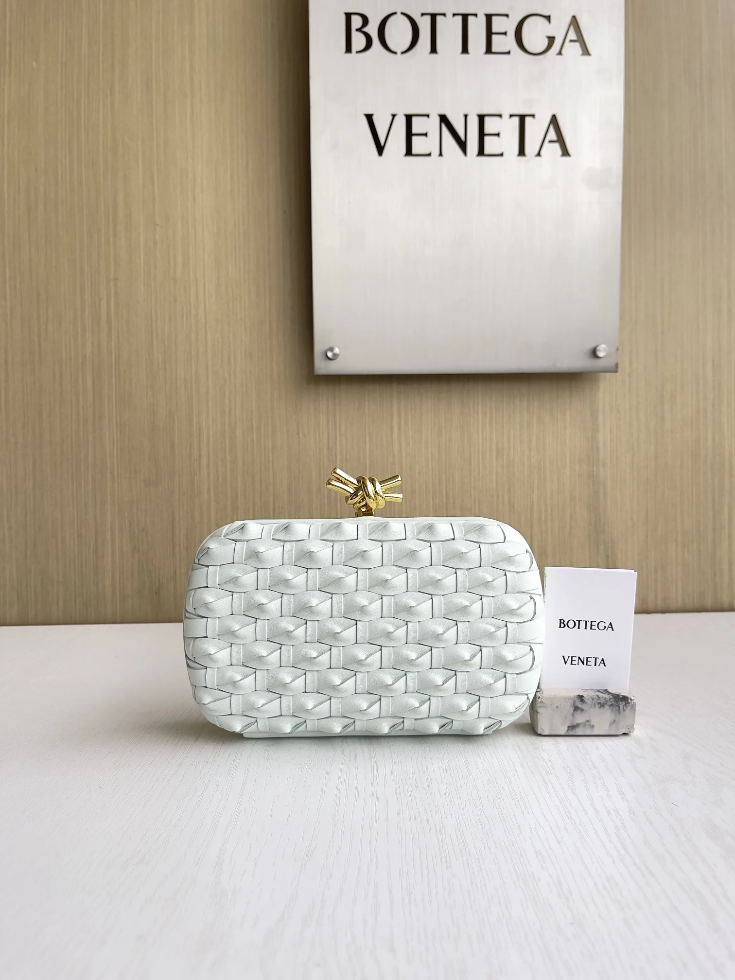 knot Bottega Veneta (BV) Knot