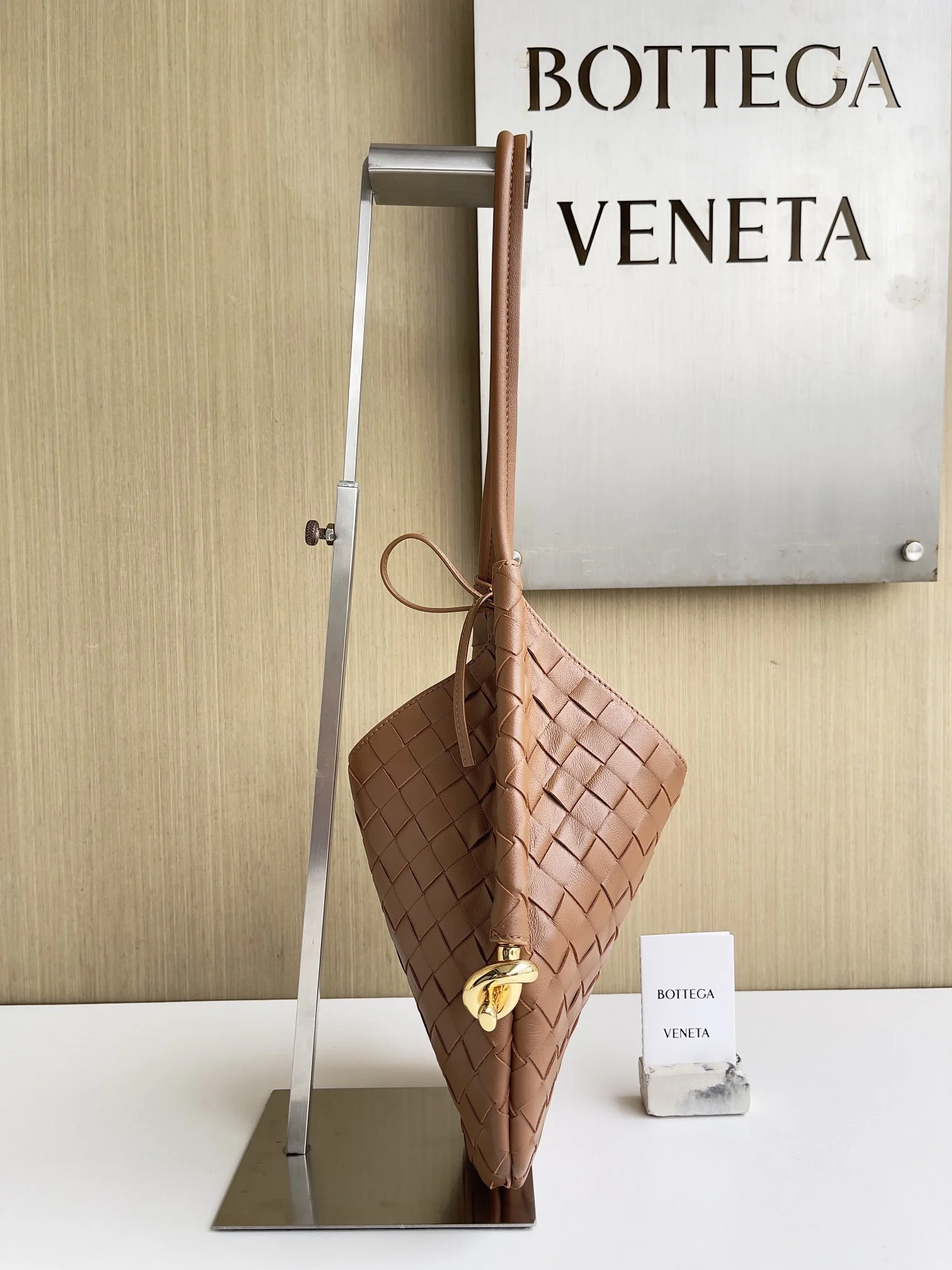 Bottega Veneta Solstice Shoulder Bag Brown Large Bottega Veneta Solstice Shoulder Bag Brown Large