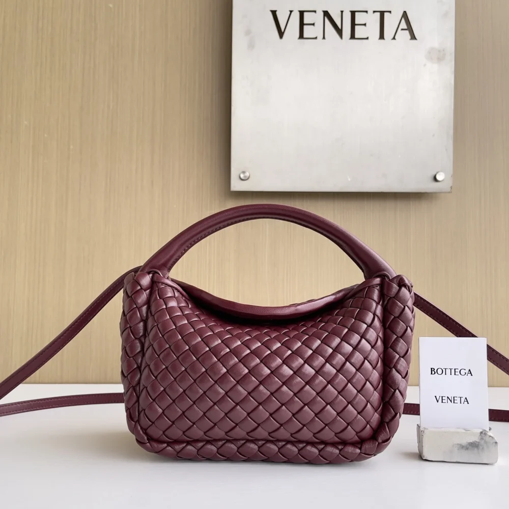 Bottega Veneta Small Cobble Top Handle Bag