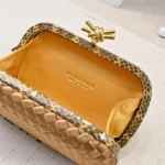 Bottega Veneta (BV) Knot