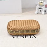 Bottega Veneta (BV) Knot