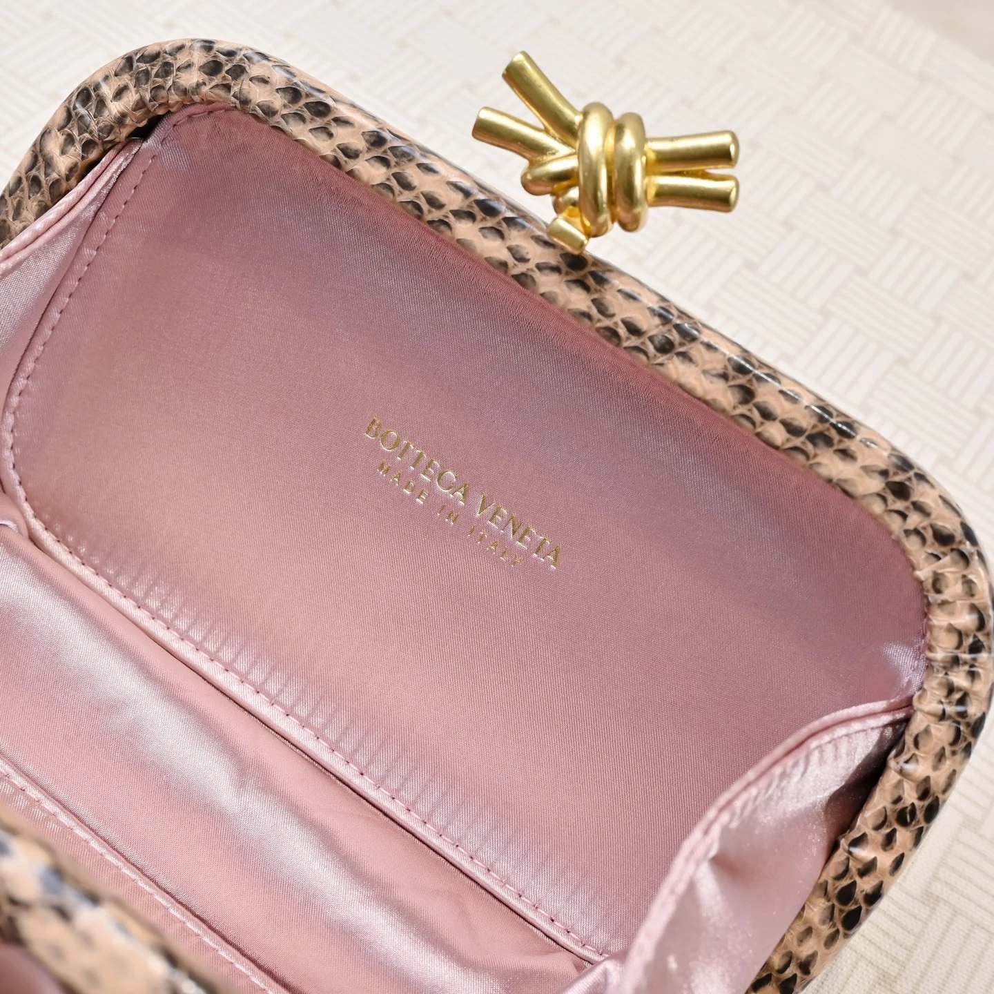 i1744288717846_2674_0_7