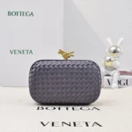 Bottega Veneta (BV) Knot