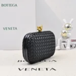 Bottega Veneta (BV) Knot