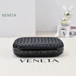 Bottega Veneta (BV) Knot