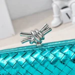 Bottega Veneta (BV) Knot