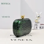 Bottega Veneta (BV) Knot