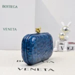 Bottega Veneta (BV) Knot