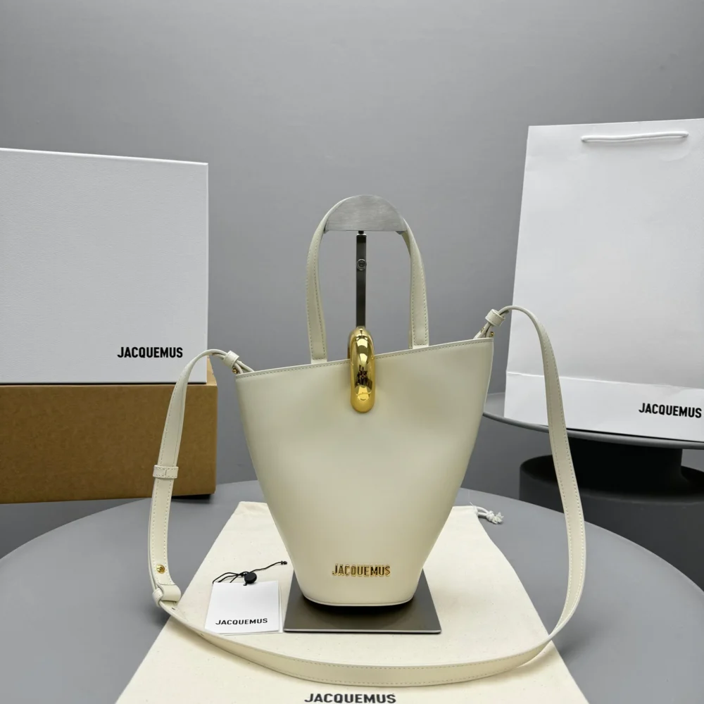 Jacquemus The small Bambola