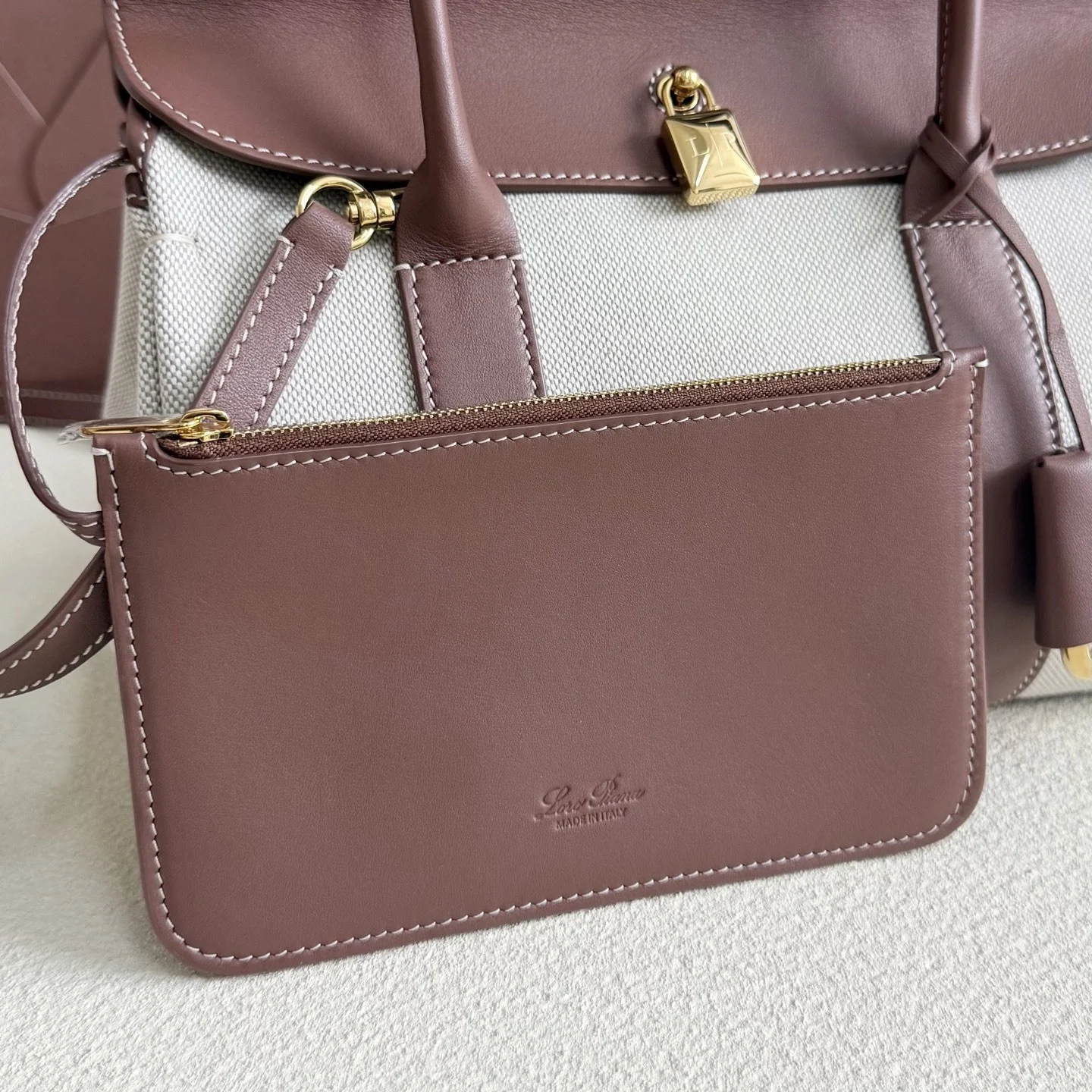 i1753379057082_6223_0_6