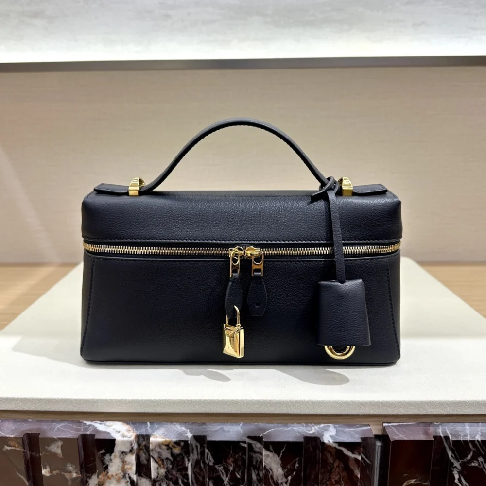 Loro Piana Extra Bag L23