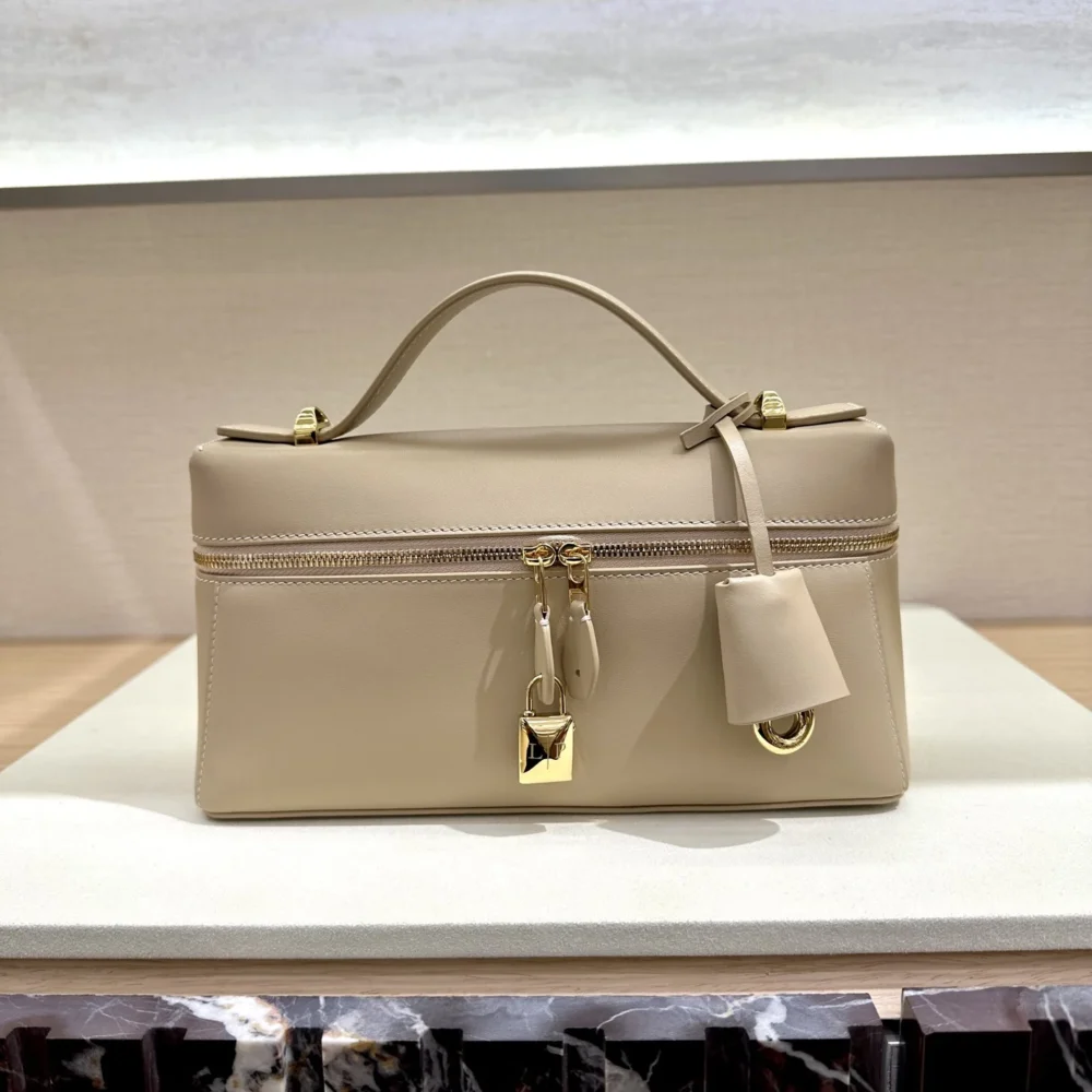 Loro Piana Extra Bag L23