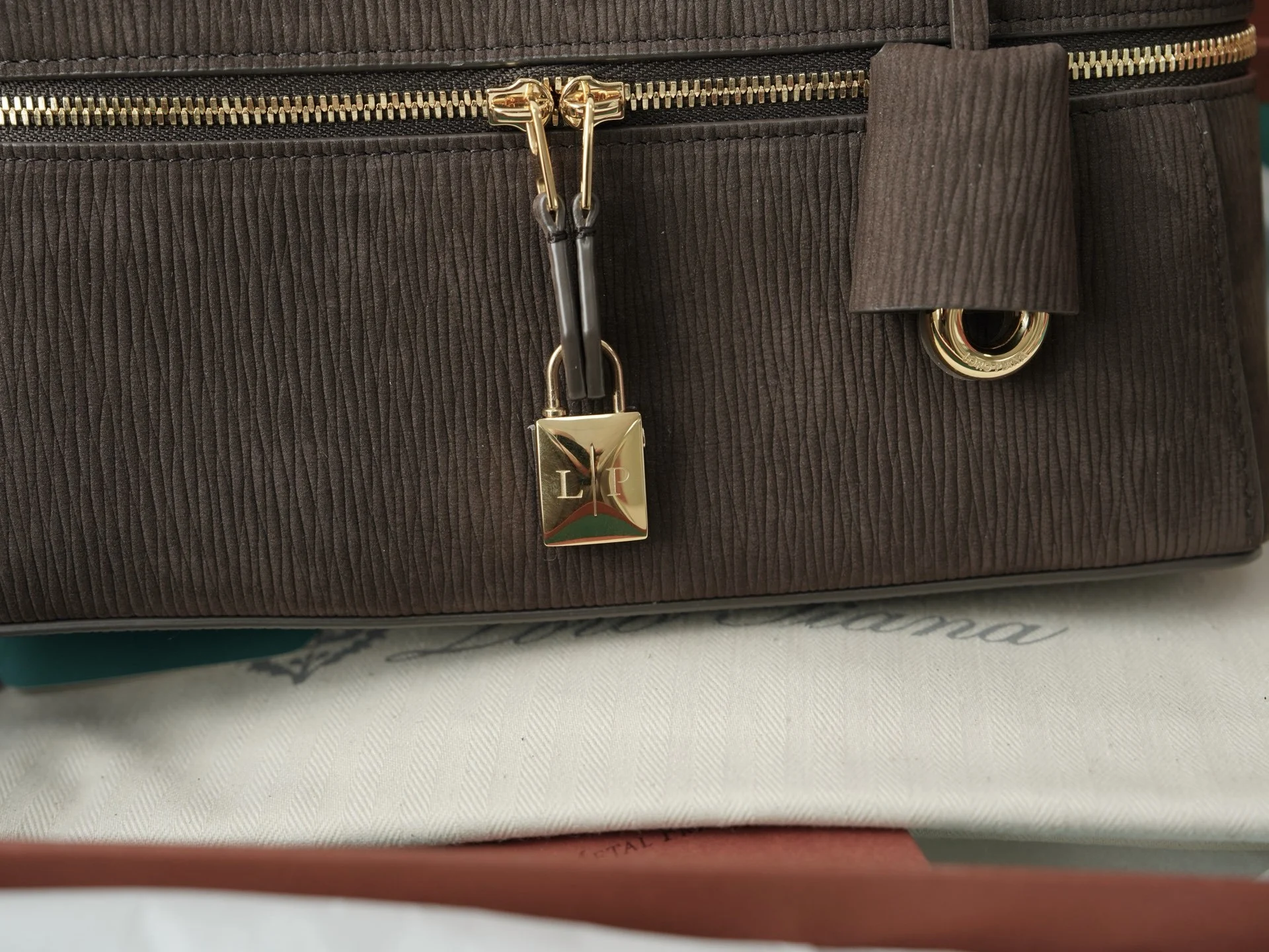 i1760194157713_3518_0_3