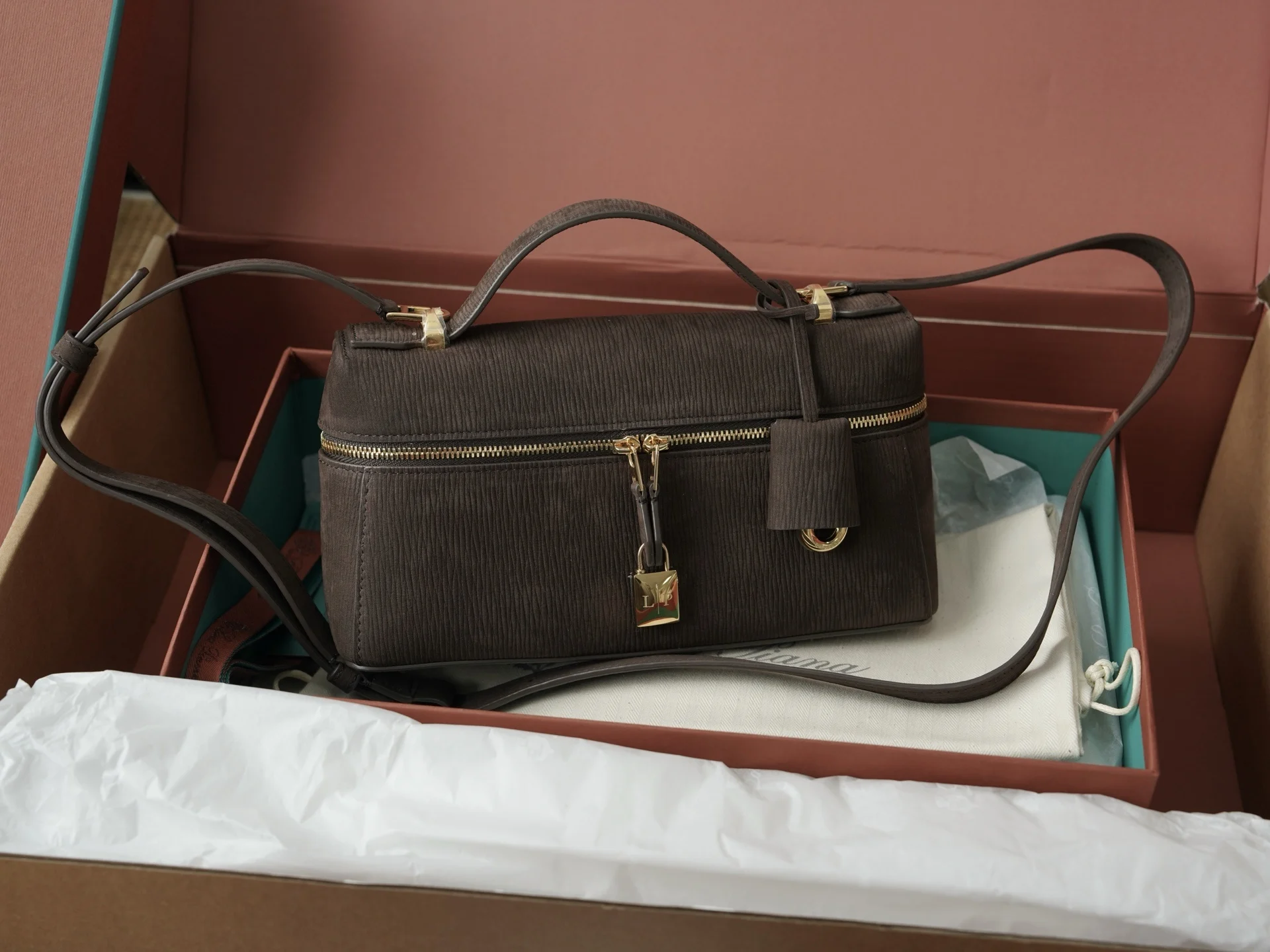 i1760194159682_1104_0_1