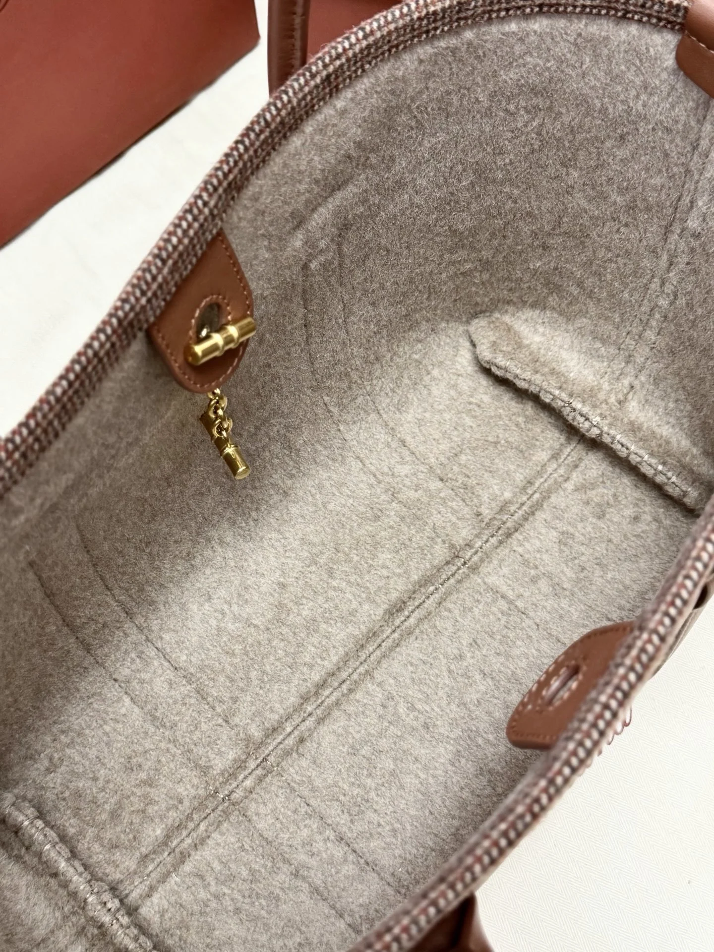 i1775641871659_1260_0_8